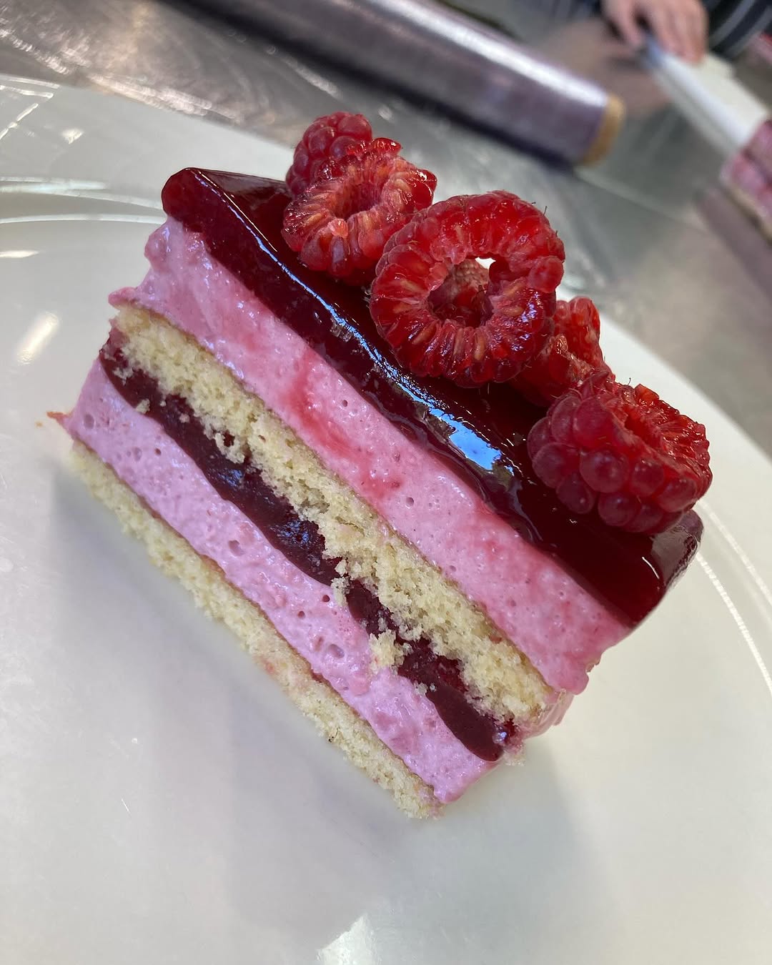 468023429 17888613645108446 6330039830641394761 N