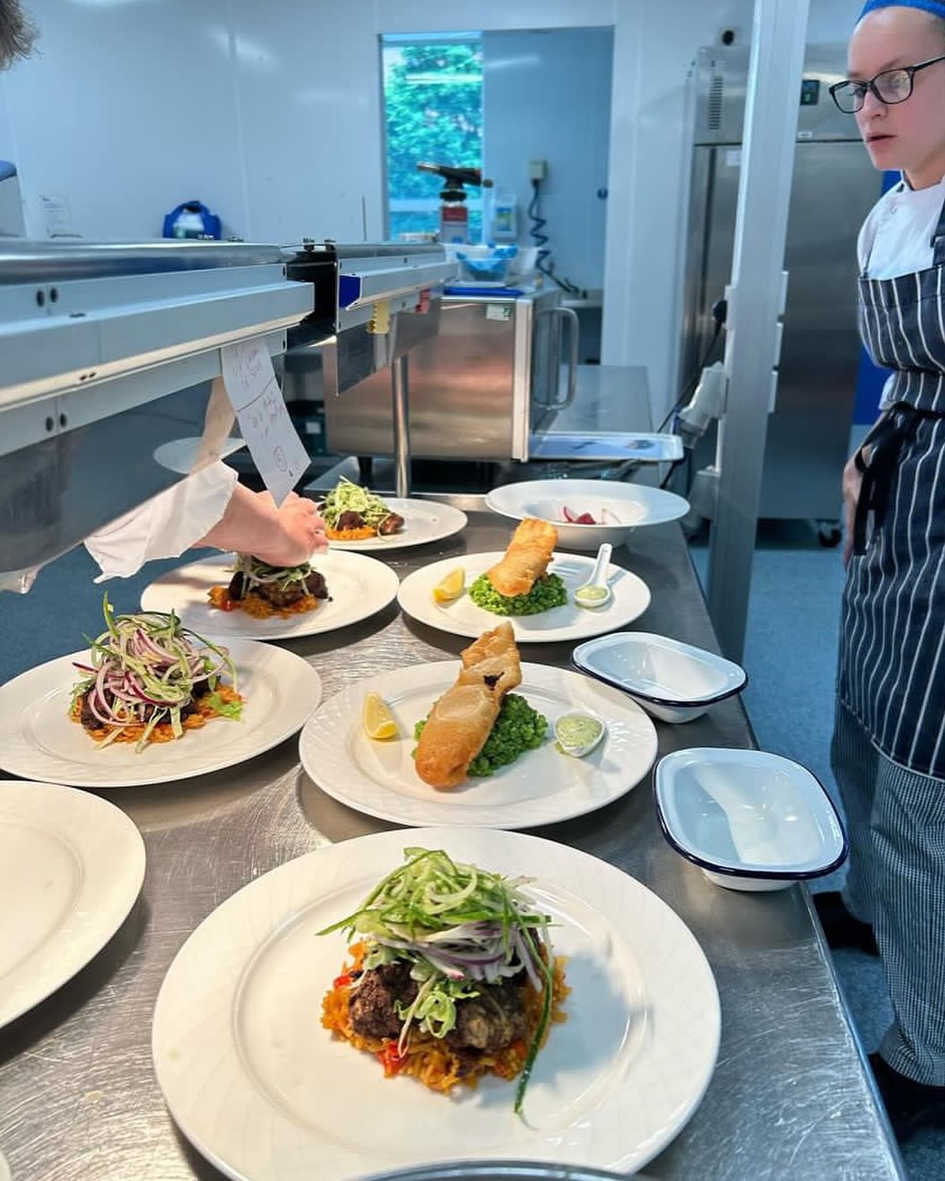 467816063 17888611923108446 5890045125600000014 N